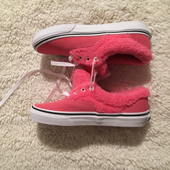 Vans - Picture 6 of 8